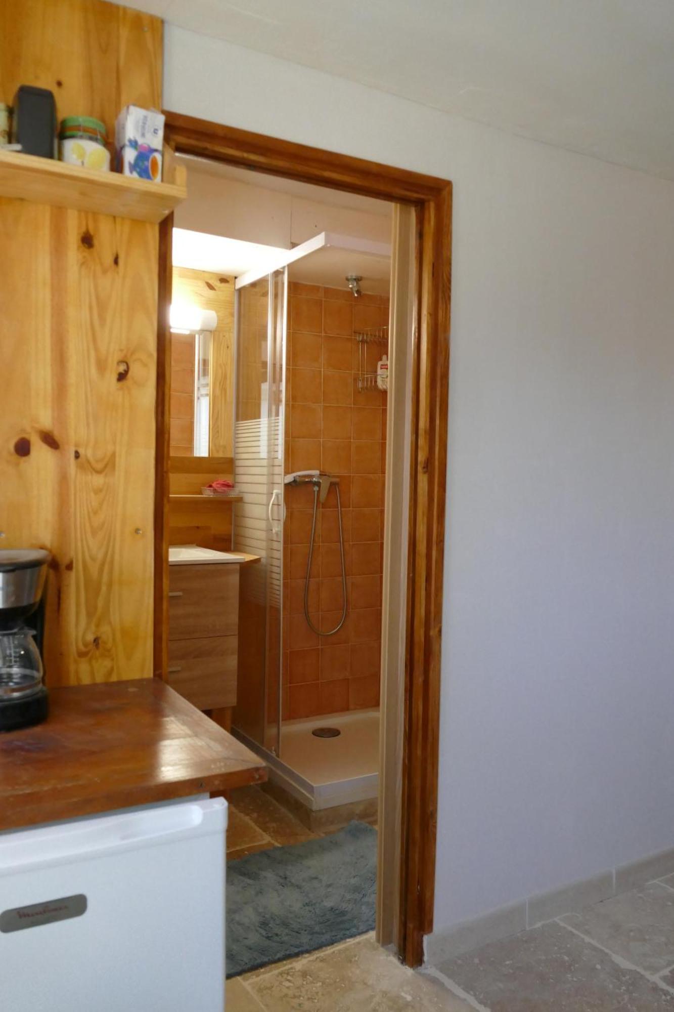 Les Bois Rouges Bed and Breakfast La Rochegiron Buitenkant foto